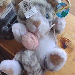 Free-Cat Plush Toy with Pink Yarn